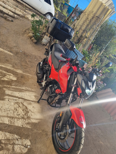 Hero Hunk 160r Todo En Regla Factura Original Tarjeta Placas