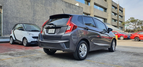 Imagen 6 de 10 de Honda Fit 1.5 Fun Estandar 5 Marchas Gris 2017