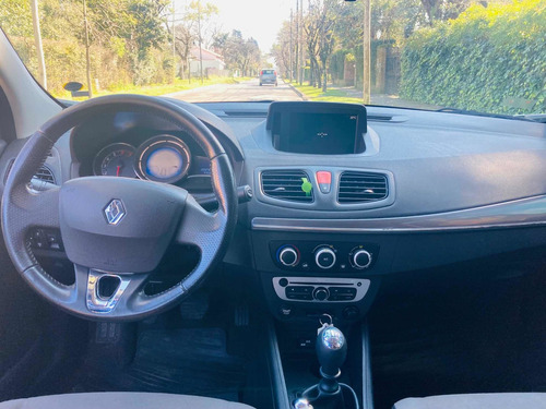 Imagen 9 de 15 de Renault Fluence 2.0 Luxe 2016