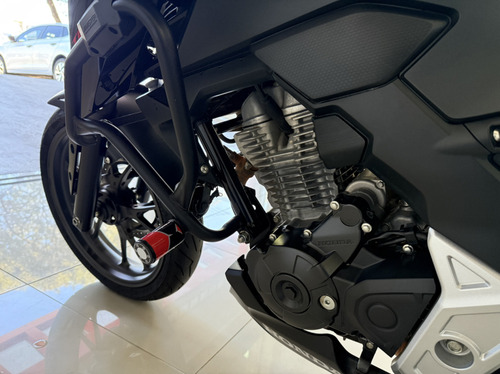 Honda Cb Twister 300 F Cbs