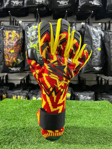 Imagen 8 de 8 de Guantes De Arquero Vgfc Thunder Rojo / Amarillo