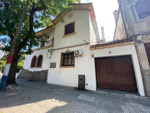 Imagen 28 de 28 de Alquiler De Espectacular Casa De Dos Pisos, En Bulevar España.