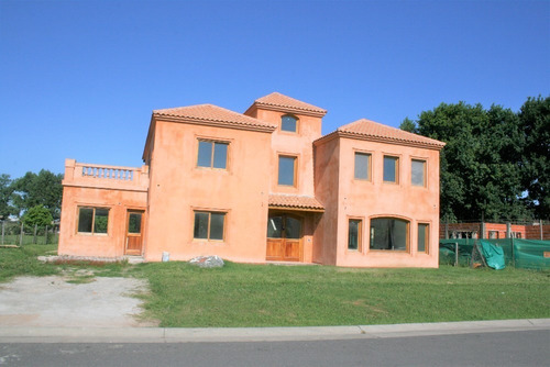 Casa En Venta Haras Santa Maria Los Robles