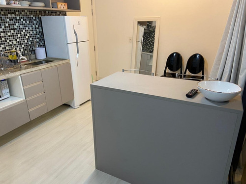 Imagem 3 de 13 de Apto República | 0 Quarto | 33 M² | Cond: R$450.00 | 1 Vaga - 12tr3o0