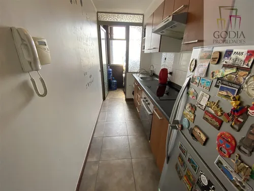 Departamento En Arriendo De 2 Dorm. En Recoleta