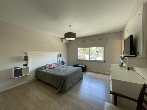 Casa A La Venta - Hurlingham- Complejo Las Fincas