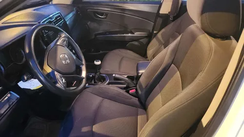 SsangYong Tivoli 1.6 Active 4X2