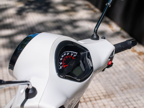 Imagen 7 de 25 de Vespa Gts Hpe Super 300 Blanca Entrega Inmediata
