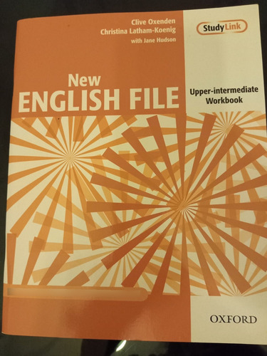New English File Upper Intermediate Workbook - Oxford (Usado)