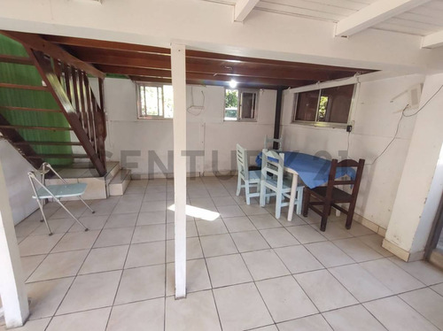 Venta De Casa 2 Ambientes En Punta Lara, Ensenada.