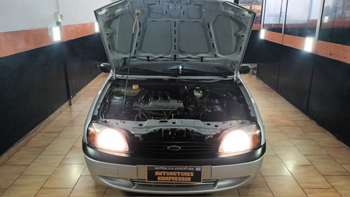Ford Fiesta 1.8 Lx D Aa