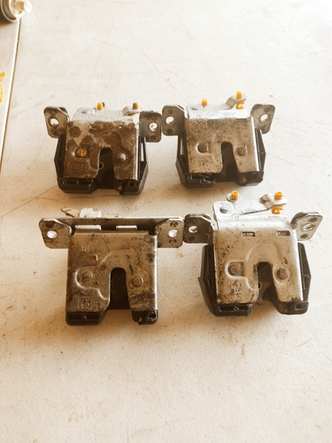 Chapa De Cajuela Chevrolet Corsa 1993-2002 Original Usado (Usado)