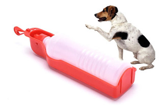 BOMII Botella de viaje de plástico para perros y gatos 500 ml sin fugas rosa botella portátil dispensador de agua para mascotas