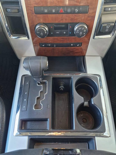Dodge Ram 2500 5.7 Pickup Crew Cab Laramie 4x2 Mt