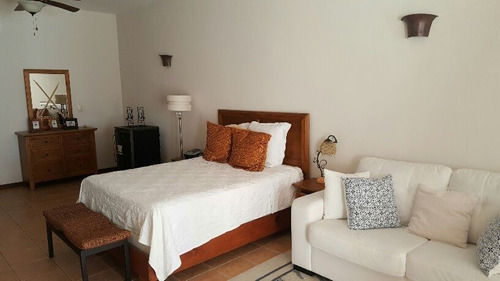 Apartamento De 2 Habitaciones En Las Brisas Guavaberry - Juan Dolio, Con Jardin