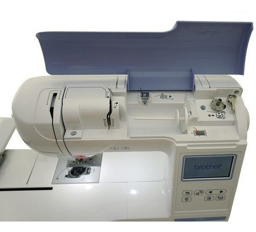 Imagen 2 de 6 de Brother Pe800 5 X7 Embroidery Machine With Large Color Touc
