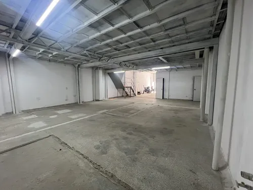 Bodega En Arriendo Ubicada En El Poblado Sector Almacentro (24940).