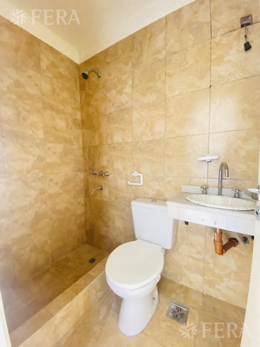 Imagen 4 de 6 de Venta De Departamento 1 Ambiente Divisible Con Balcón En Sarandi (30024)