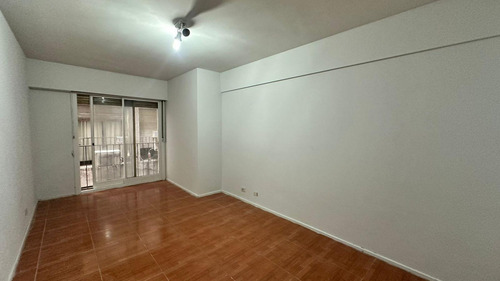 Av Cordoba 2800, Departamento Monoambiente En Barrio Norte, Frente Plaza Monseñor