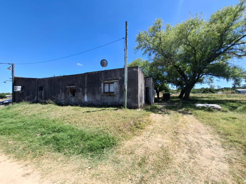 Venta 1600m Con Edificación En Fray Marcos