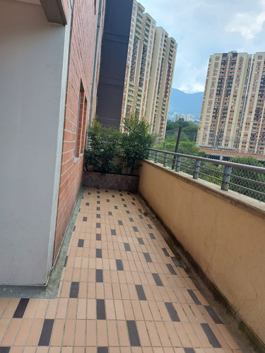Imagen 5 de 6 de Apartamento Cerca A Ditaires U.r. Pacífica 3 Años Constr.