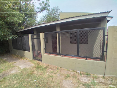 Imagen 1 de 20 de Quinta Muy Fácil Acceso Desde Ruta 2 - Ideal Vivienda Permanente