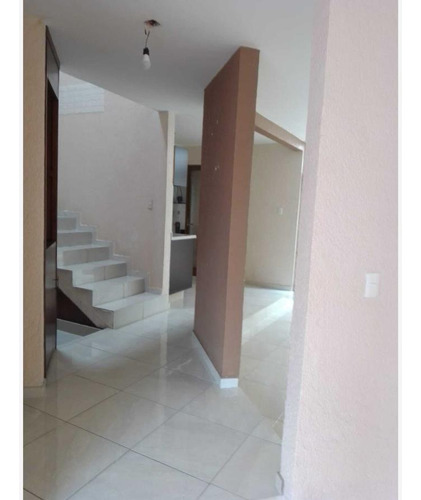Casa En Venta En Nueva Chapultepec, Morelia, Michoacán De Ocampo C.p. 58280
