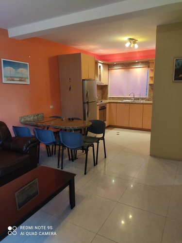Imagen 4 de 14 de Alquiler Fijo, Bello Townhouse, Maneiro.