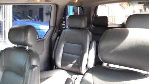 Kia Carnival 2.5 V6 Automática 2001