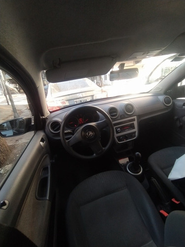Imagen 12 de 13 de Volkswagen Gol Trend 1.6 Serie Abcp Abs 101cv 2014