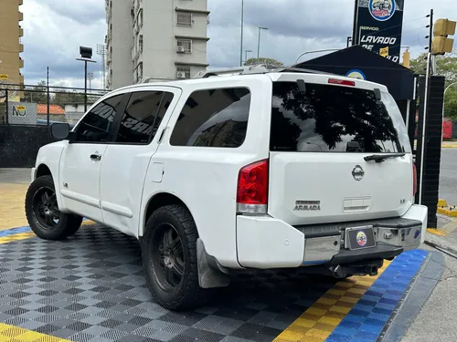 Nissan Armada Pathfinder