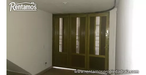 Casa En Arriendo En Alcala. Cod A4433