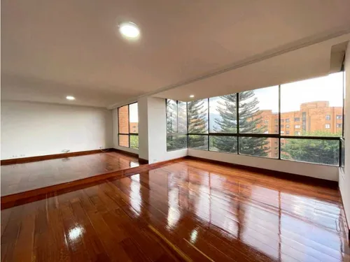 En Venta Apartamento En Los Balsos, El Poblado