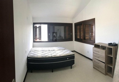 Imagem 3 de 15 de Casa Em Condomínio Para Venda Em Ferraz Garopaba-sc - Kv591