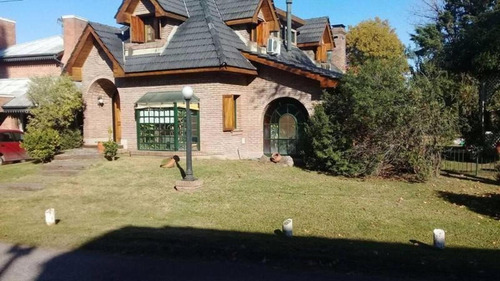 Excelente Casa - Pilar - Country Champagnat