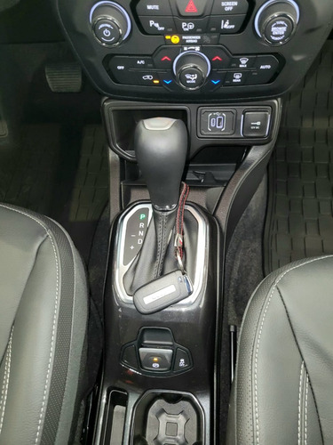 Jeep Renegade 1.3 Serie-S At6