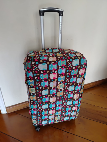 Mala Viagem Rígida Média Abs P/ Despachar 66cm 23kg + Capa Dourado Lisa (Usado)