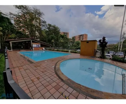 Vendo Comodo Apartamento Rodeo Alto, Parte Baja.