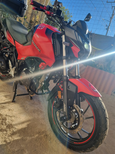 Hero Hunk 160r Todo En Regla Factura Original Tarjeta Placas