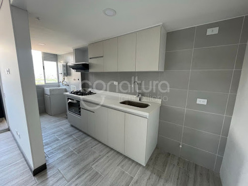 Apartamento En Venta Niquia 472-5033