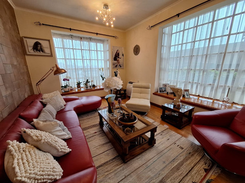 Excelente Casa De 4 Dormitorios En Los Almendros Reñaca
