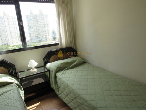 Apartamento En Brava - Punta Del Este - Consulte!!!!- Ref: 3616