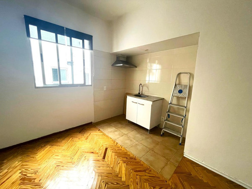 Venta Apartamento Parque Rodó Dos Dormitorios Gastos Bajos Ideal Renta