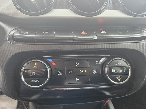 Fiat Cronos CRONOS DRIVE 1.8 AT
