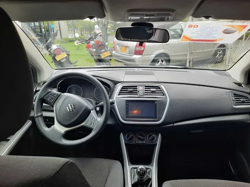 Suzuki S-cross 2wd Mt 2022