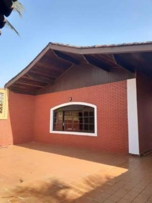 Imagem 1 de 14 de Casa Frente Ao Mar, Com 3 Dormitórios Em Itanhaém. | 6152-pc