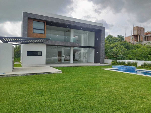 Casa En Venta En Lomas De Cocoyoc