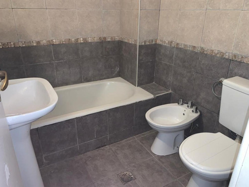 Imagen 8 de 9 de Departamento De 3 Ambientes En C.a.b.a.