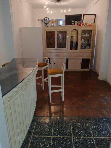 Ph En Venta - 5 Dormitorios 2 Baños - Santa Rita