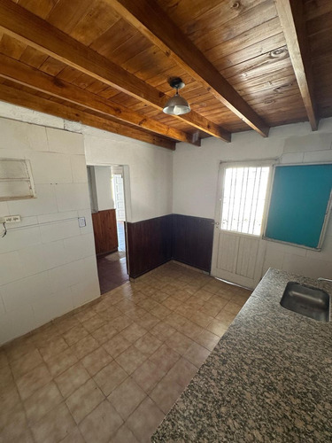 Casa En Alquiler En 20 De Junio N°29, Belen De Escobar